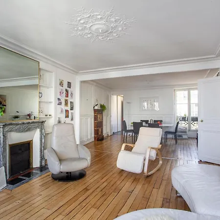 Apartment Super Cozy Apt In Les Halles By Guestready